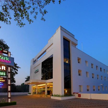 Hotel Park Residency Kuttiyadi Kuttyadi 외부 사진