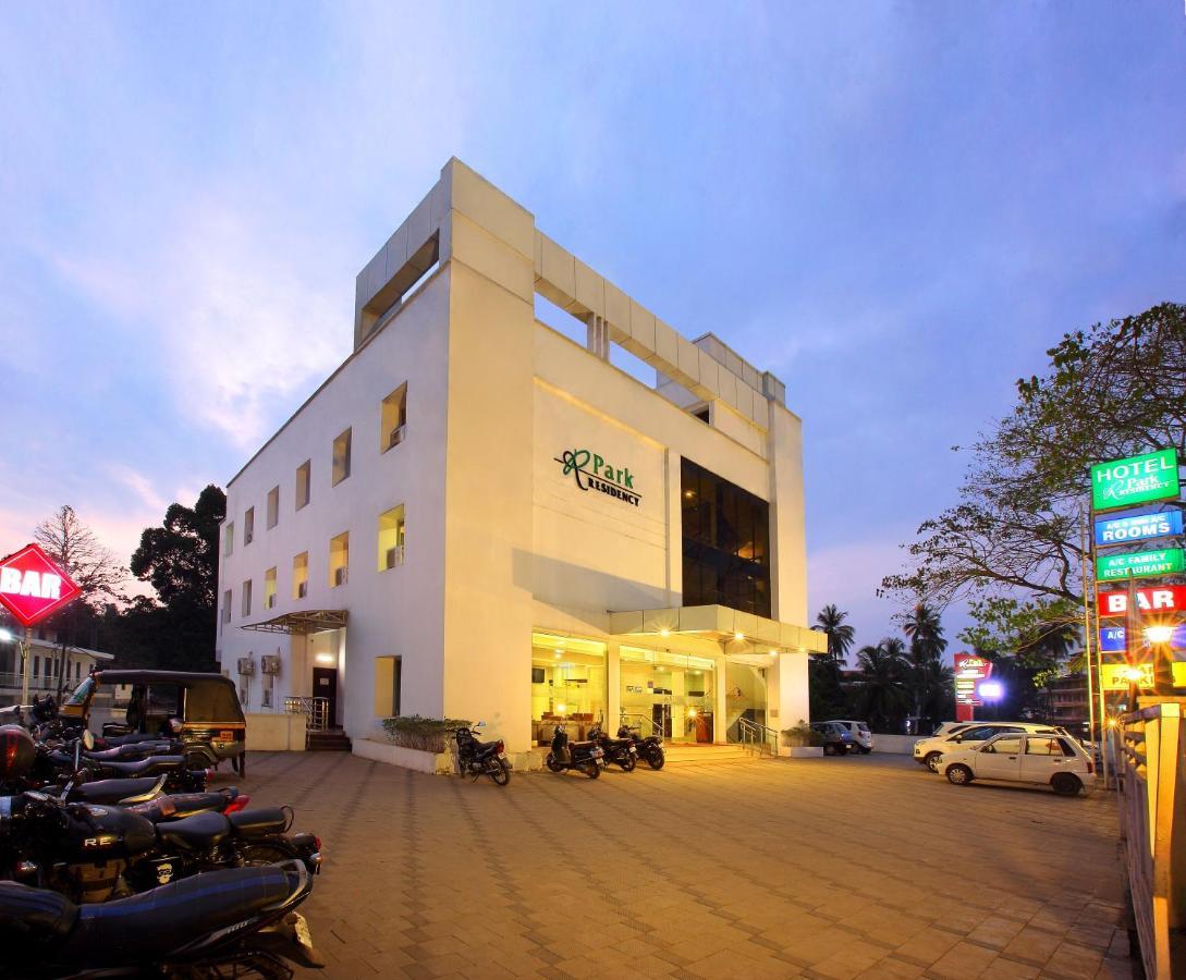 Hotel Park Residency Kuttiyadi Kuttyadi 외부 사진